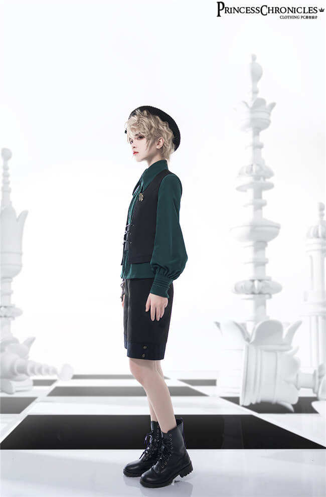 Princess Chronicles Ouji Fashion Blouse Black White Red Green Size M - In Stock