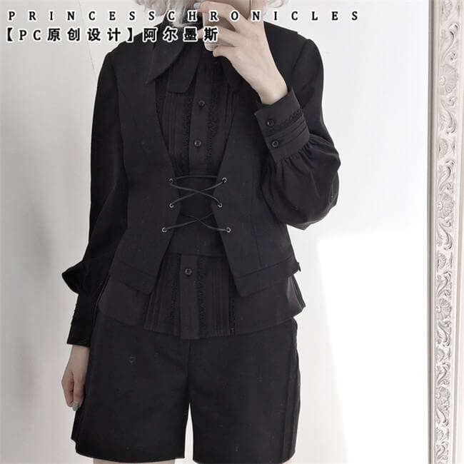 Princess Chronicles Ouji Fashion Blouse Black White Red Green Size M - In Stock