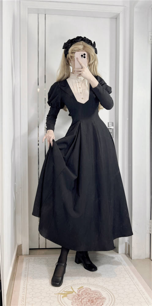 The Muppet Occupied Book Black Long Sleeves Classic Lolita Dress