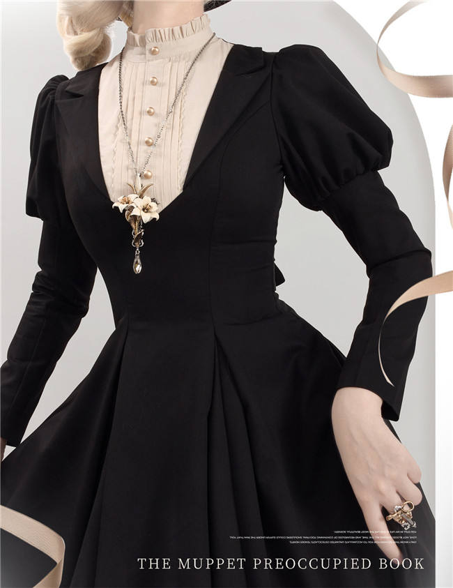 The Muppet Occupied Book Black Long Sleeves Classic Lolita Dress