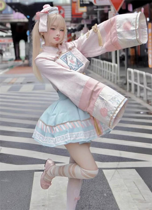 Sakurahime A Hopping Vampire Pink Lolita Dress