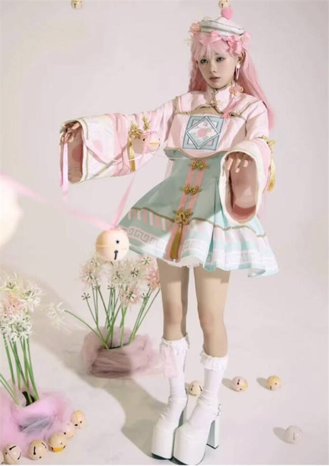 Sakurahime A Hopping Vampire Pink Lolita Dress