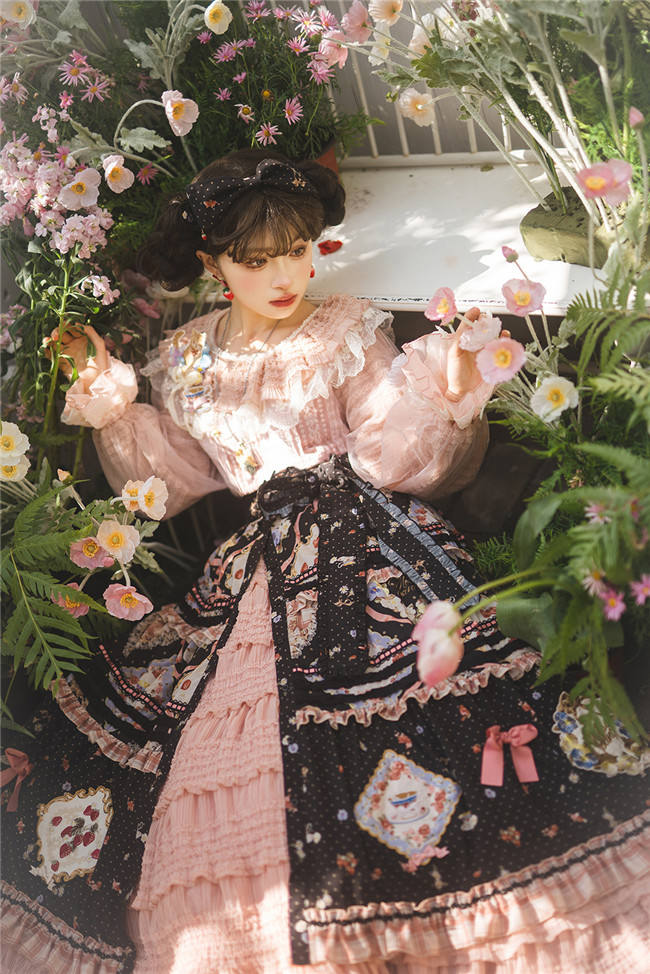 Miss Point Kitty and Rose Prints Lolita Skirt