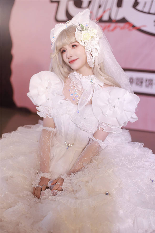 Henrietta Moonlight Crystal Dreams Super Luxury Lolita Skirt, Top and Accessories