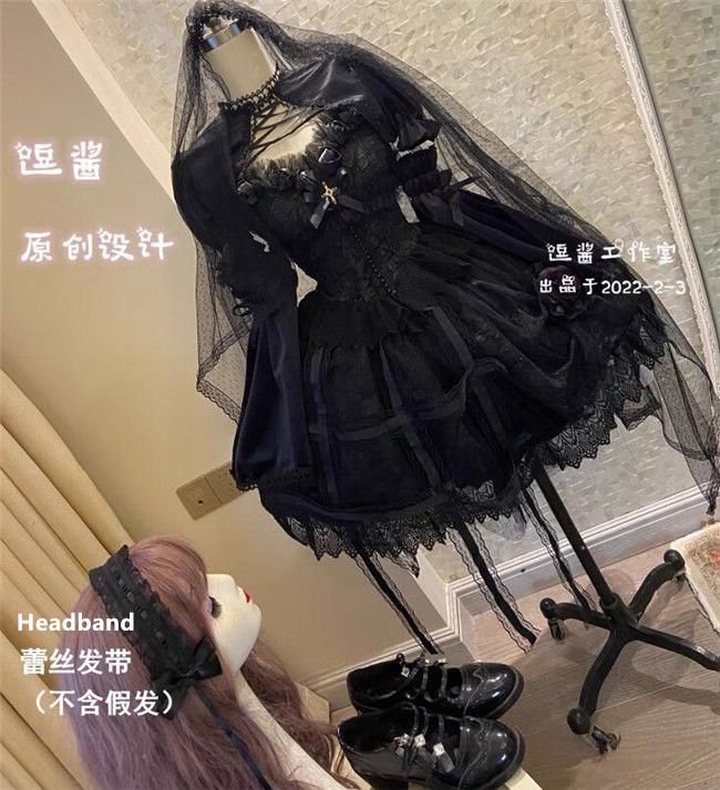 A Cage of Roses Elegant Gothic Lolita Dress and Accessories