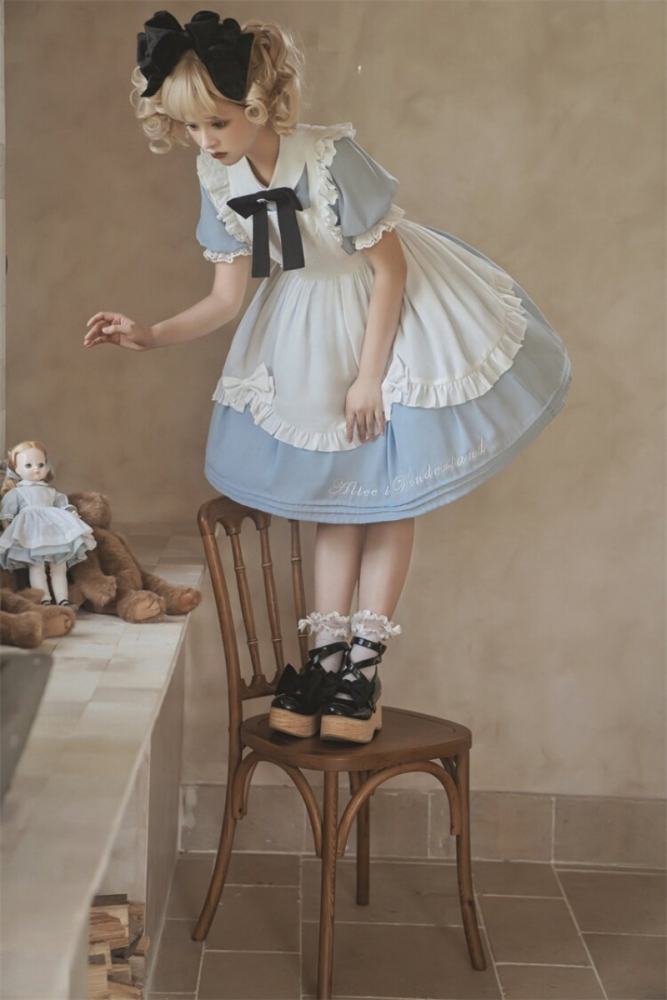 Unchartde Stars Alice in Wonderland Lolita OP and Apron