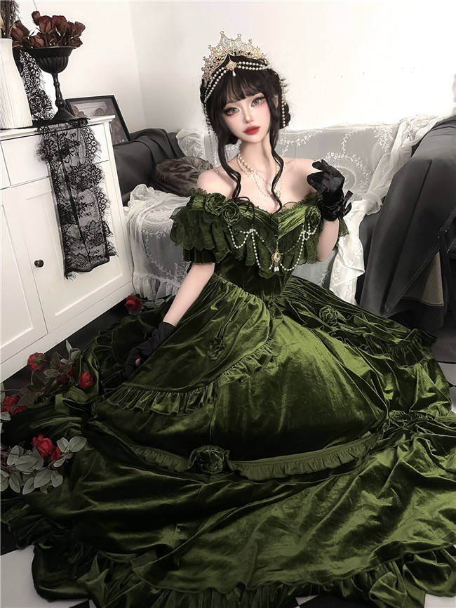 Meowing and Fruity Tana Manor Velvet Green Vintage Lolita Wedding Dress
