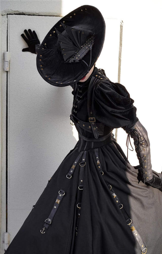 Foxtrot Ghost Ship Gothic Corset Lolita Jumper Dress and Blouse
