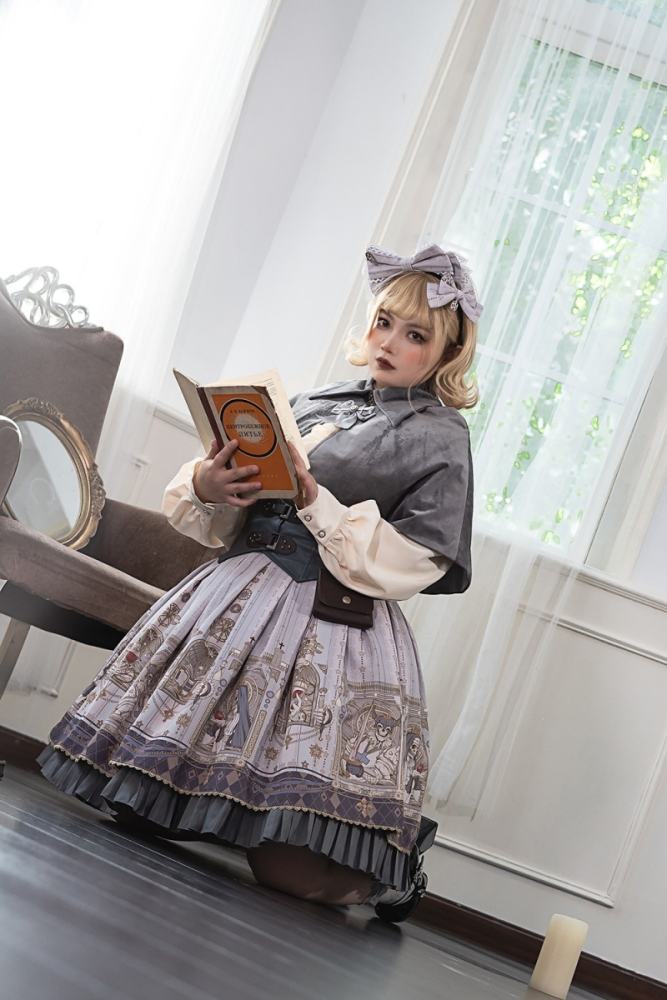 Miss Point ~ Demon Hunting Velvet Lolita Short Cape