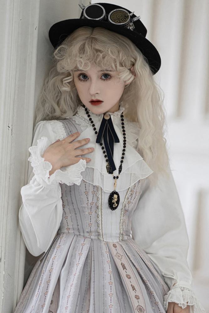 Miss Point ~ Demon Hunting Lolita Accessories