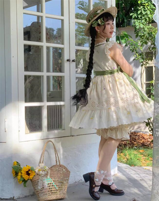 Wilderness Roaming Embroidery Cotton Lolita One Piece