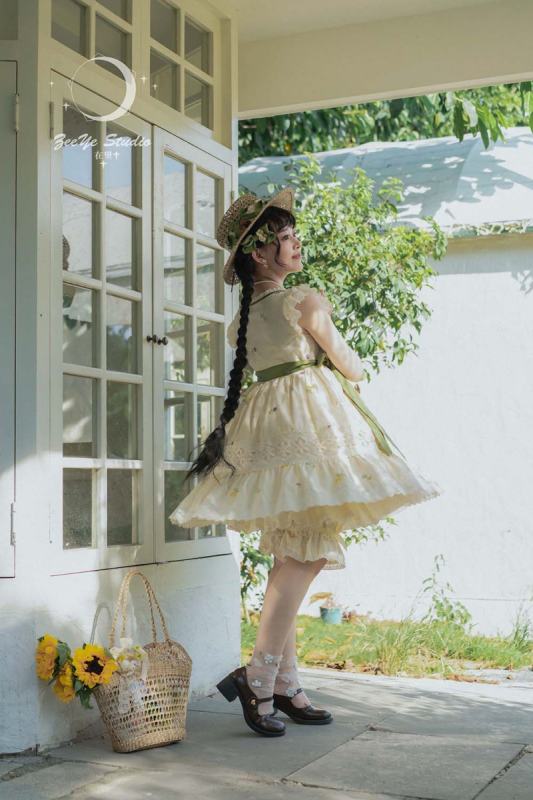 Wilderness Roaming Embroidery Cotton Lolita One Piece