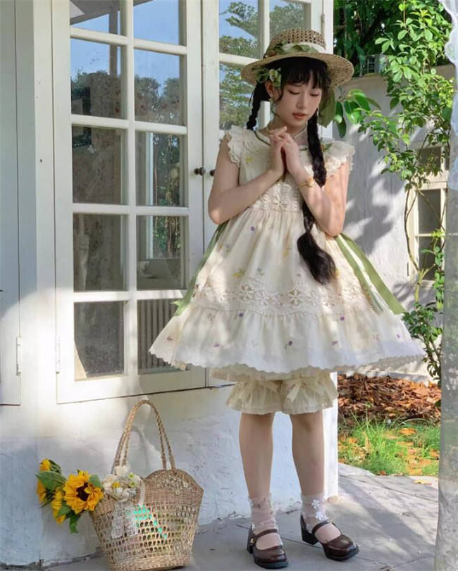Wilderness Roaming Embroidery Cotton Lolita One Piece