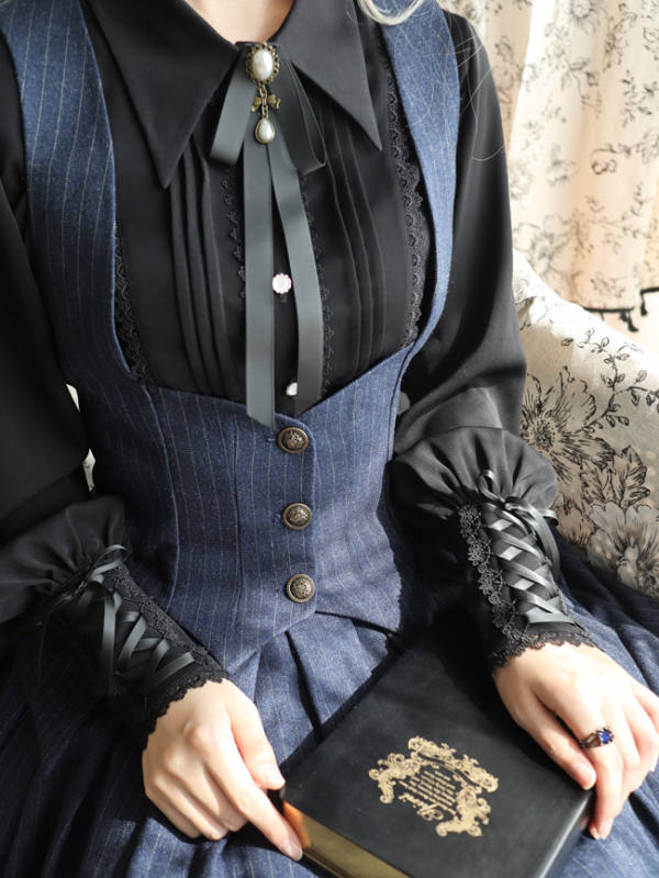 The Griffin Deal Corset Ouji Lolita Set