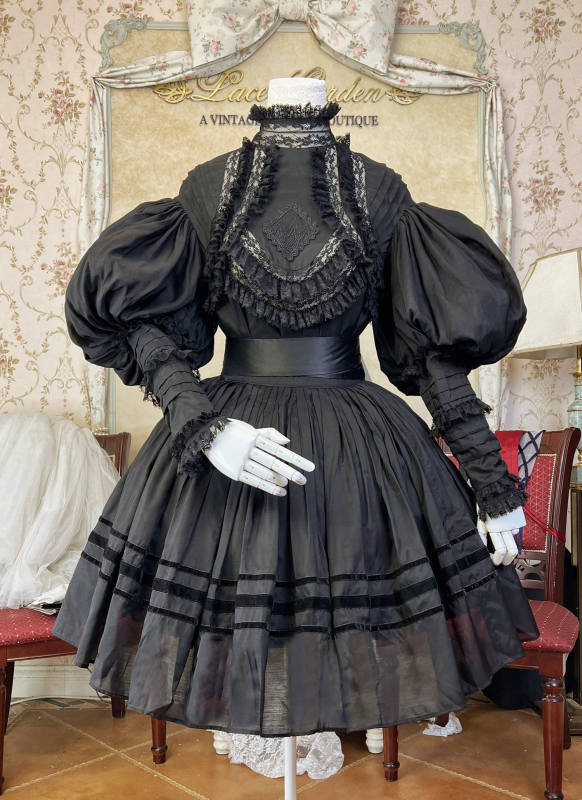 Lace Garden Cold Summer Victoria Blouse Skirt