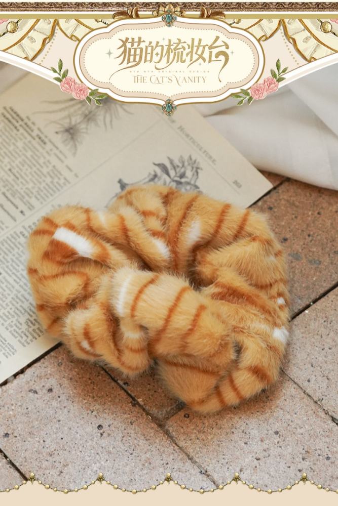 NyaNya Lolita ~The Cat’s Vanity~ Lolita Headdress and Sleeves