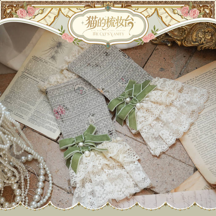NyaNya Lolita ~The Cat’s Vanity~ Lolita Headdress and Sleeves