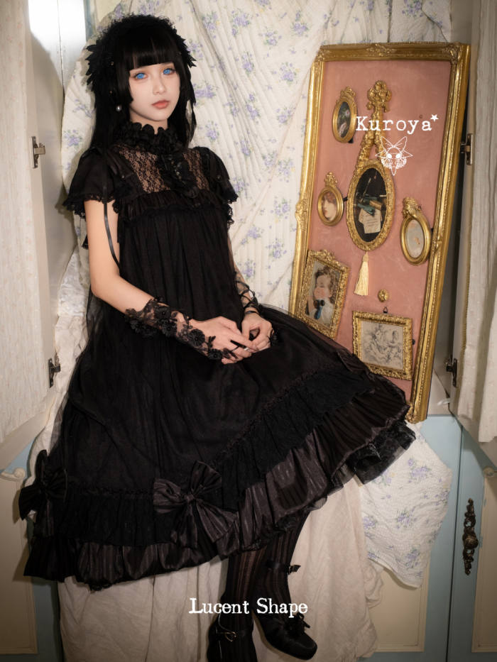Kuroya ~Lucent Shape~ Gothic Lolita OP and JSK
