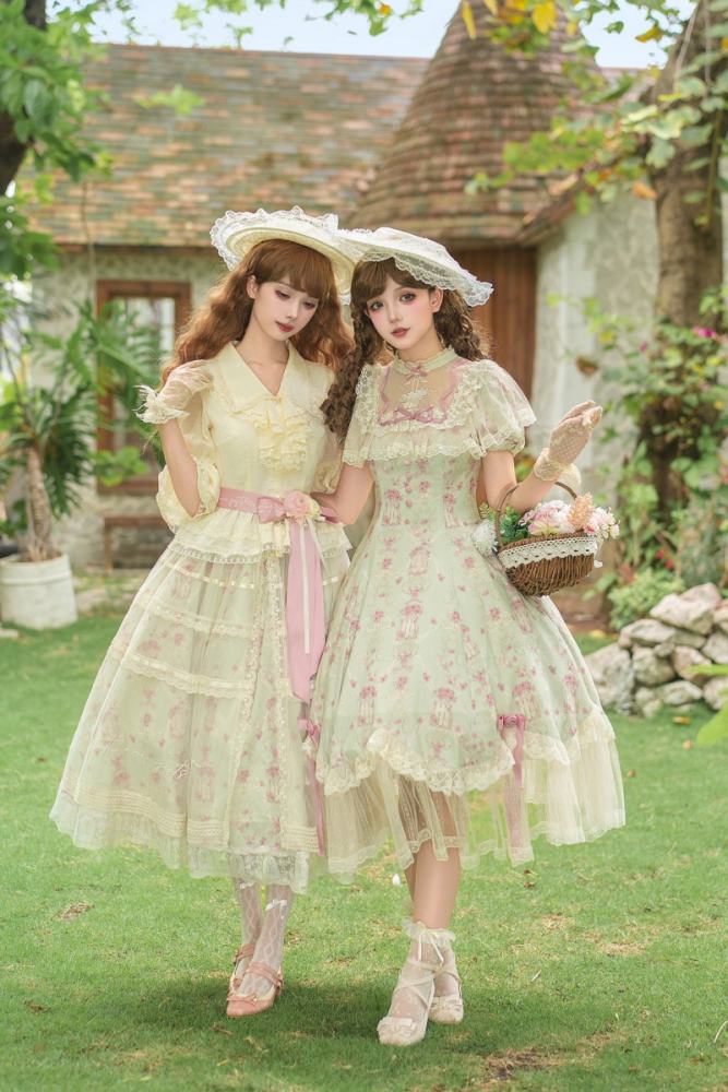 Withpuji ~When Wind Blows Over The Roses~ Floral Classic Lolita Dress and Blouse
