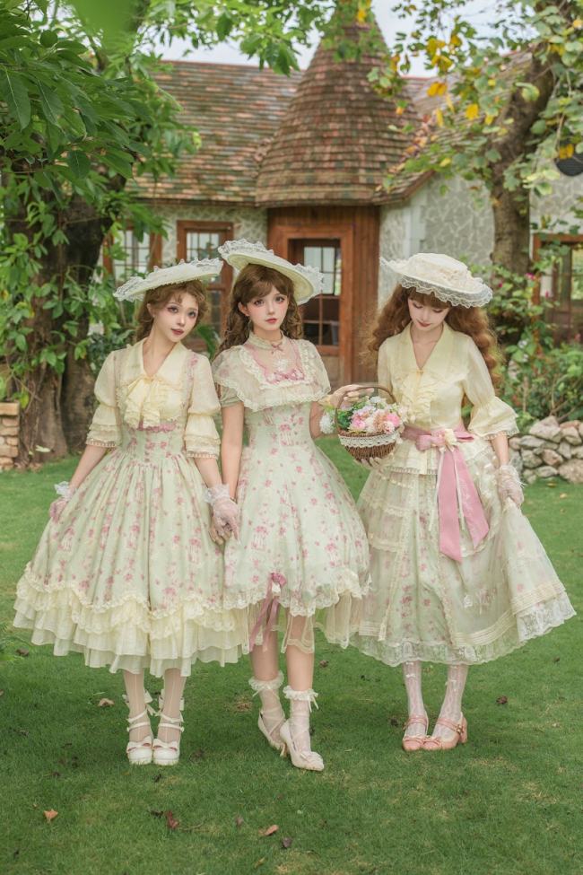 Withpuji ~When Wind Blows Over The Roses~ Floral Classic Lolita Dress and Blouse