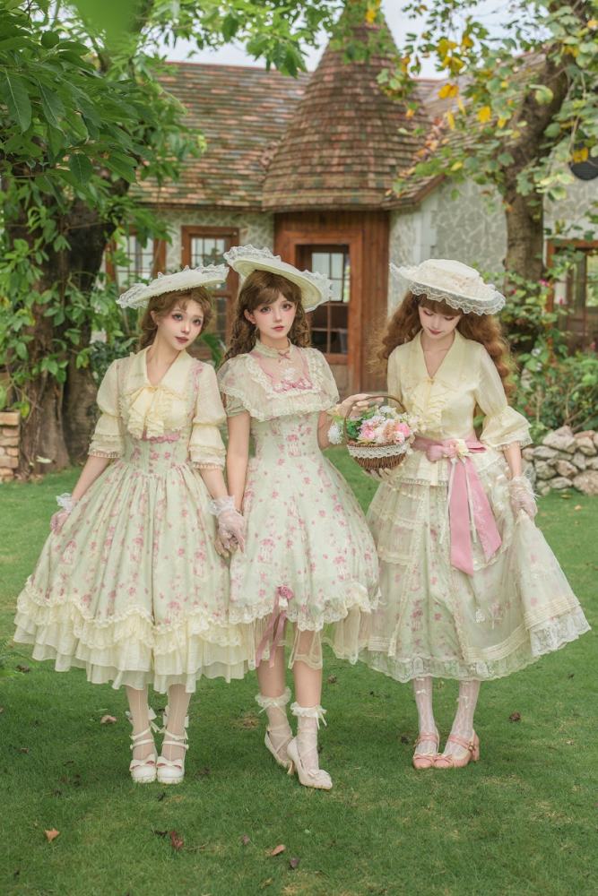 Withpuji ~When Wind Blows Over The Roses~ Floral Classic Lolita Dress and Blouse