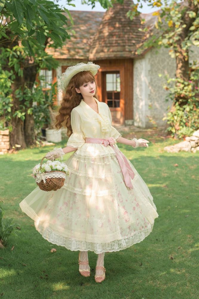 Withpuji ~When Wind Blows Over The Roses~ Floral Classic Lolita Dress and Blouse