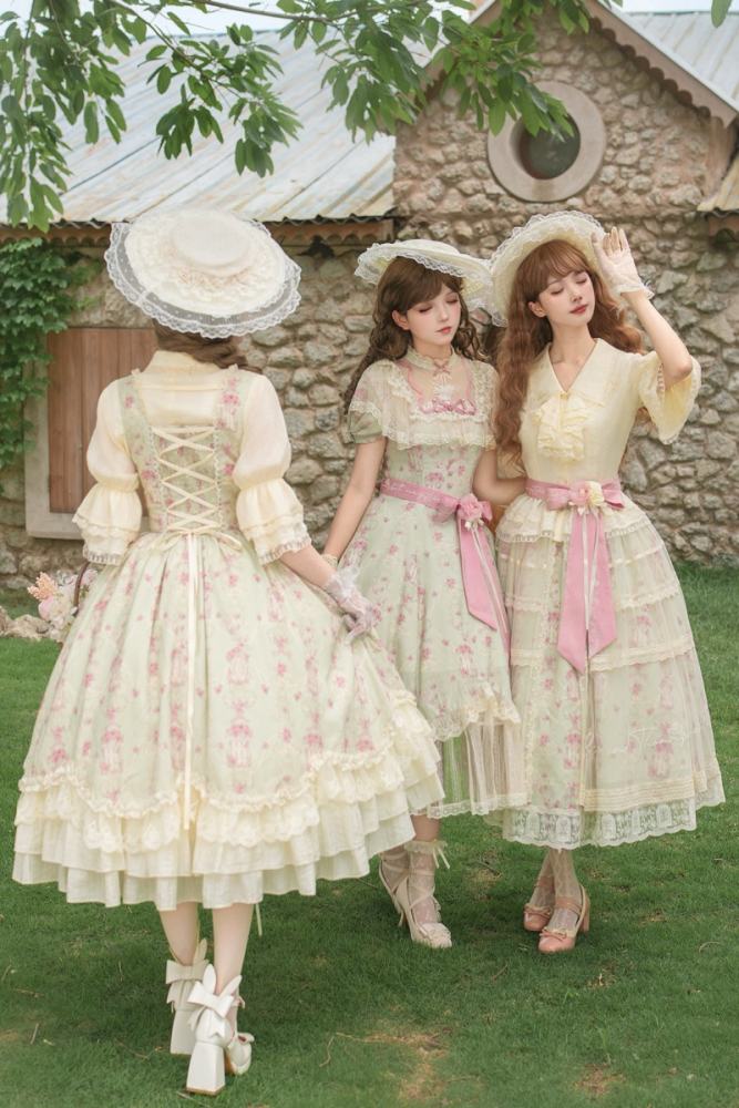 Withpuji ~When Wind Blows Over The Roses~ Floral Classic Lolita Dress and Blouse