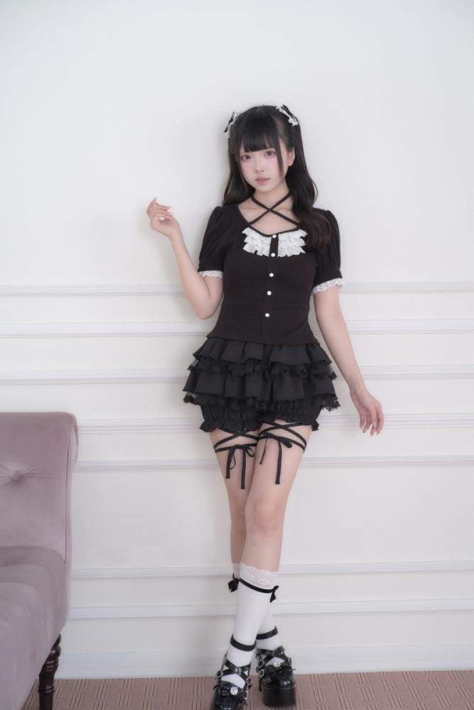 NoGenki Ruffle Bloomer Shorts and Jirai Kei Top