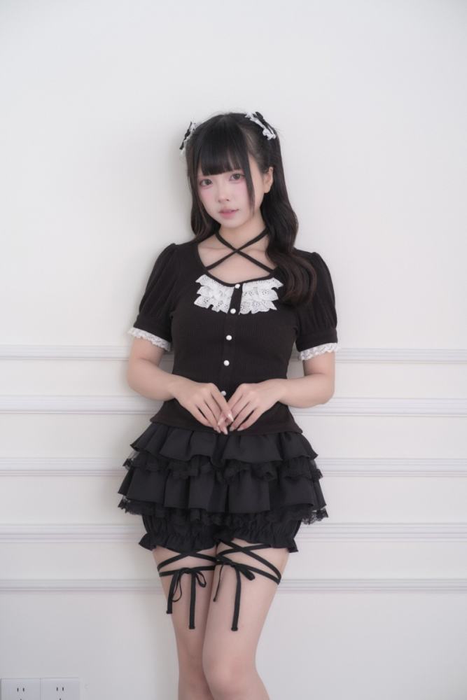 NoGenki Ruffle Bloomer Shorts and Jirai Kei Top
