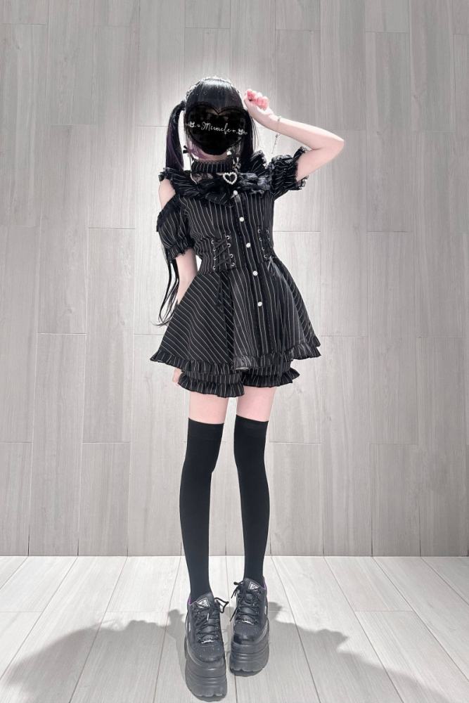 Virtual Paradise ~Candle Elegy~ Jirai Kei Kuro Stripes Set