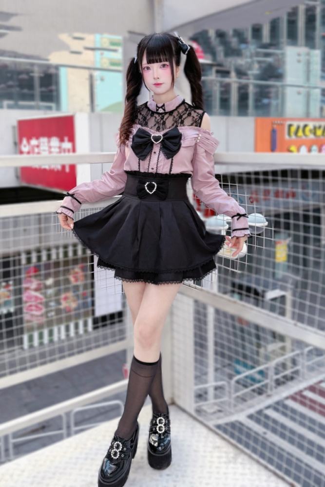 Lost Heart ~Sugar Frost~ Seikei Sweet Jirai Kei Blouse and Skirt