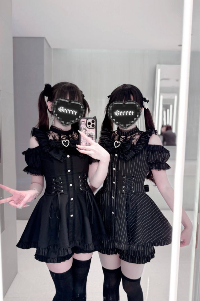 Virtual Paradise ~Candle Elegy~ Jirai Kei Kuro Stripes Set