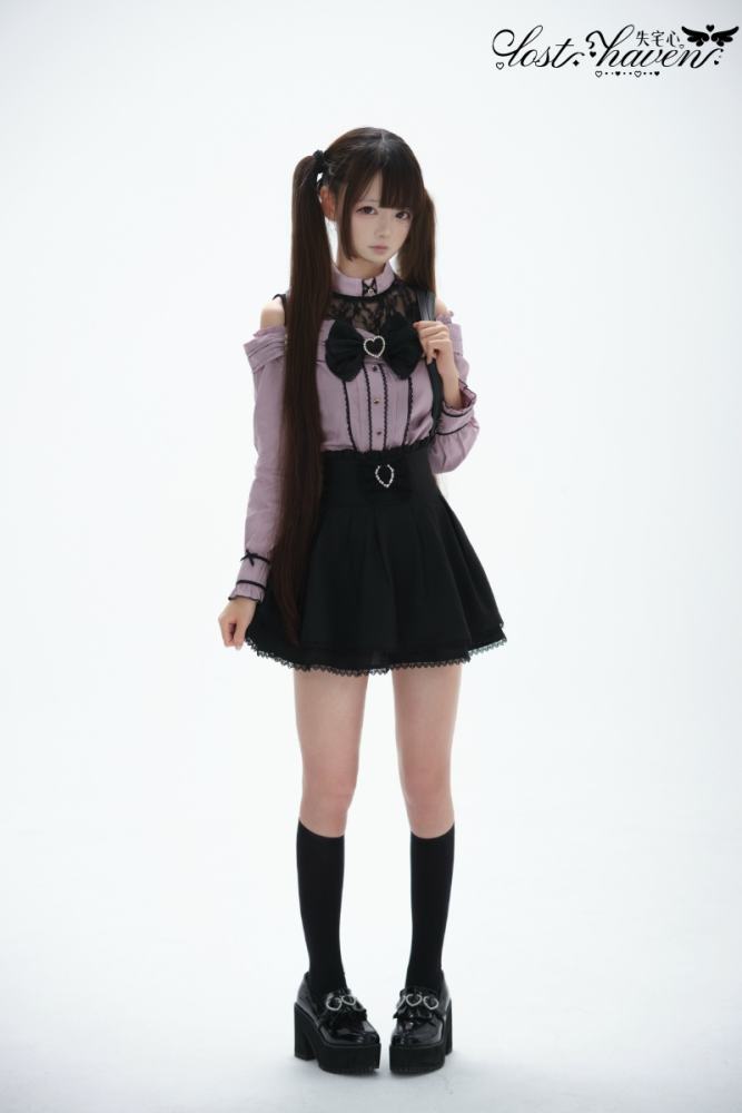 Lost Heart ~Sugar Frost~ Seikei Sweet Jirai Kei Blouse and Skirt