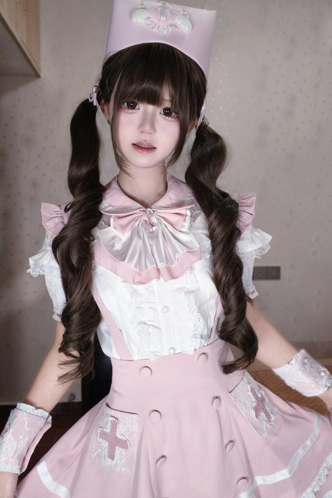Lost Heart Nurse Pink White Jirai Kei Blouse and Skirt