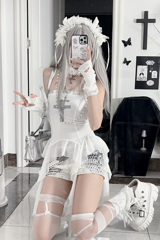 Rabbit Killer Punk Style Strapless Top with Irregular Tassels