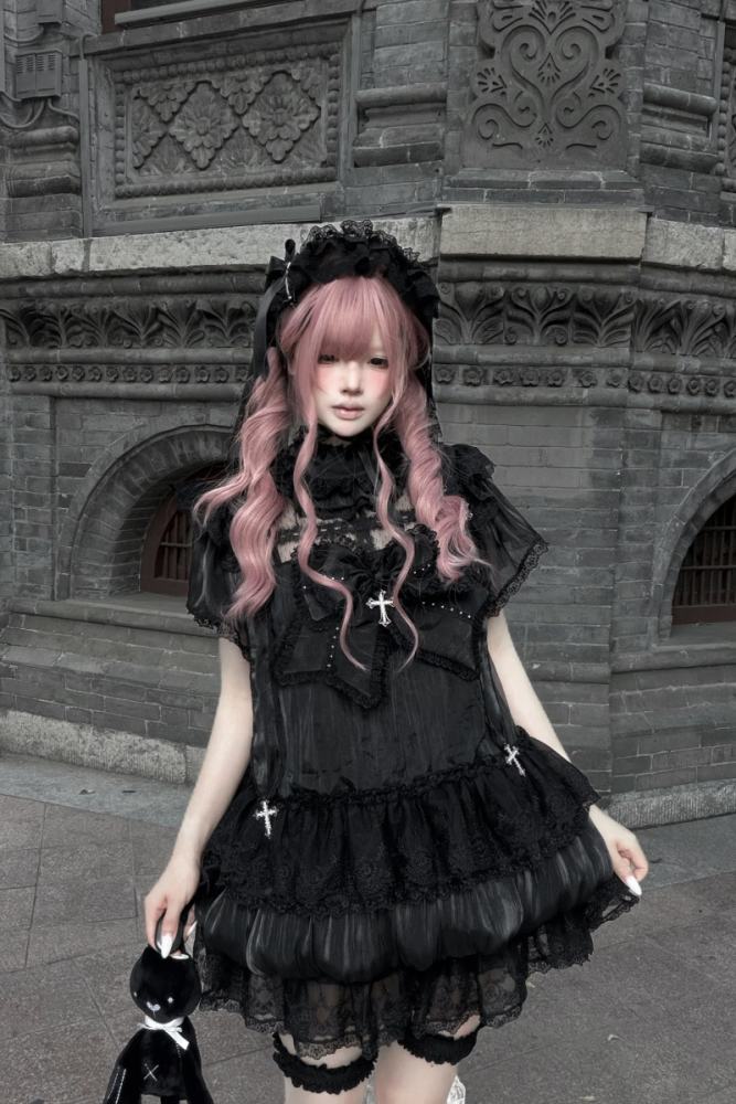 Rabbit Killer Gothic Flower Bud Bloomers and Jirai Kei Dress
