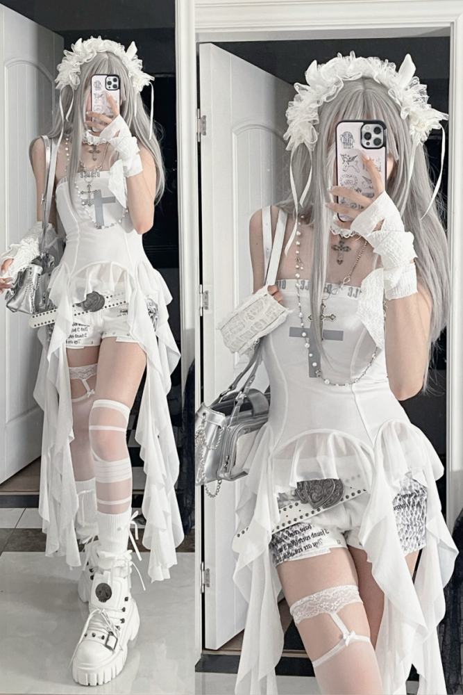 Rabbit Killer Punk Style Strapless Top with Irregular Tassels