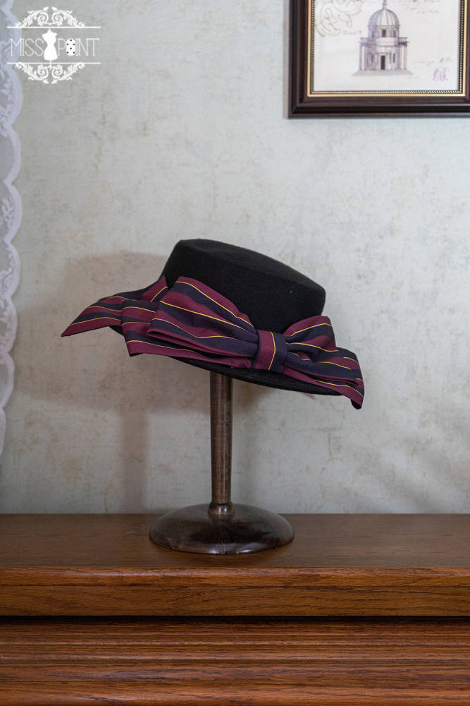 Miss Point ~The Pointe Estate Vintage Lolita Accessories