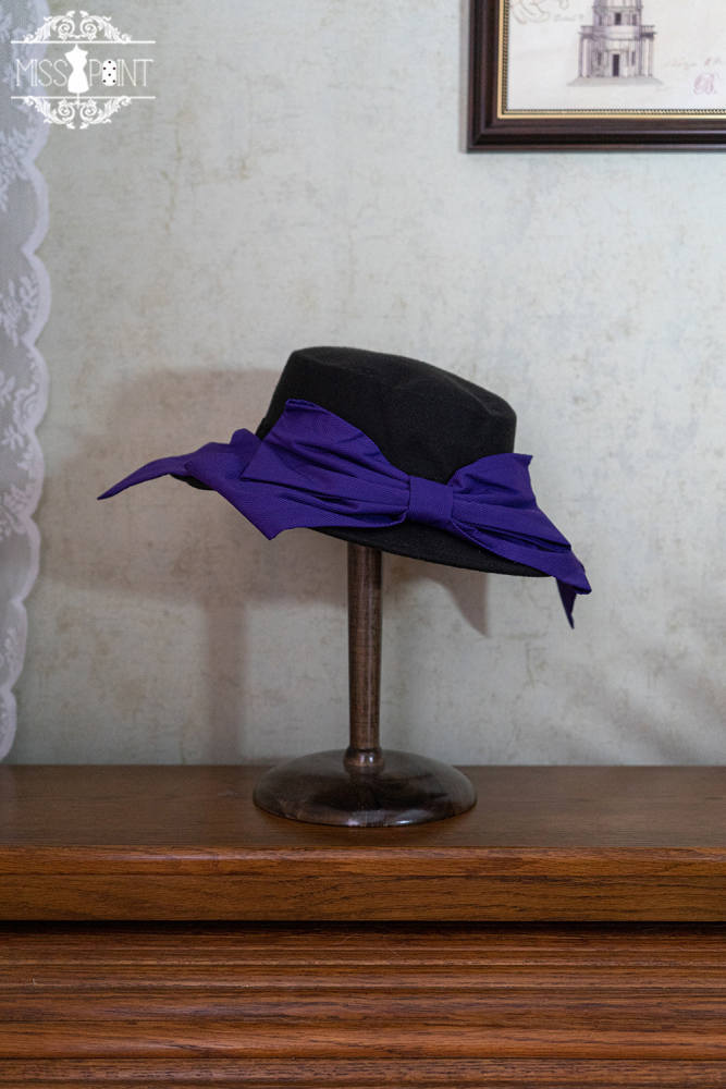 Miss Point ~The Pointe Estate Vintage Lolita Accessories