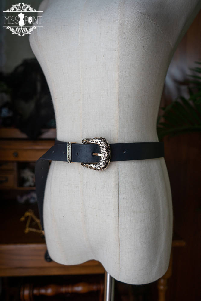 Miss Point ~The Pointe Estate Vintage Lolita Accessories