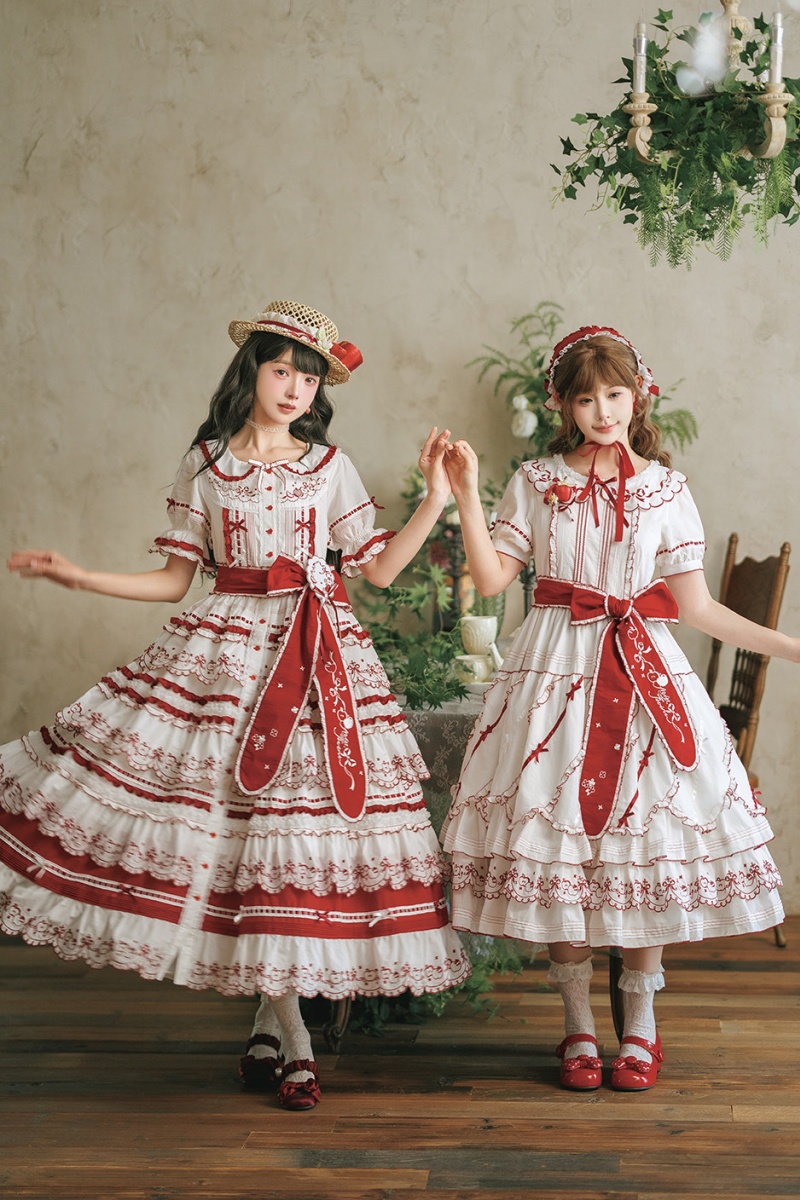 Strawberr1専用Lolita 海外限定 ワンピース花海 Strawberr1専用Lolita 海外限定 ワンピース花海 Strawberr1専用Lolita