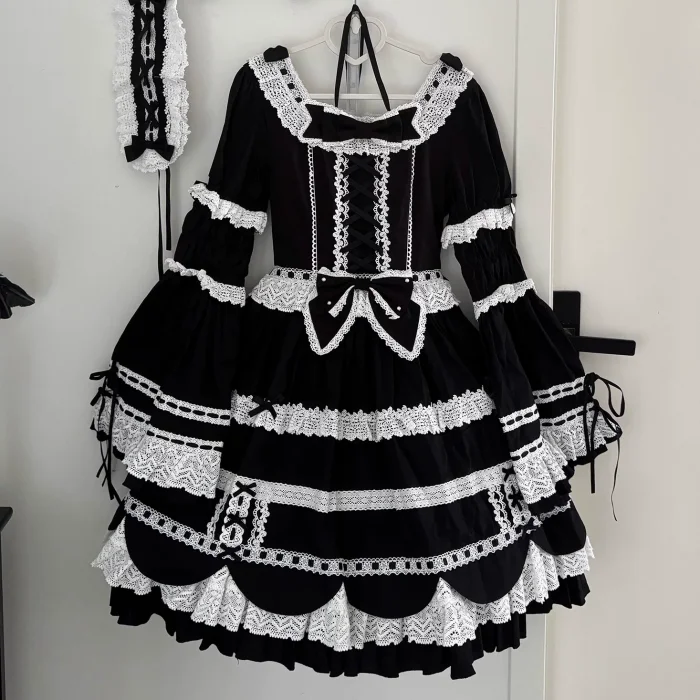 Cream Petal Cotton Lolita Dress and Set-in Sleeves