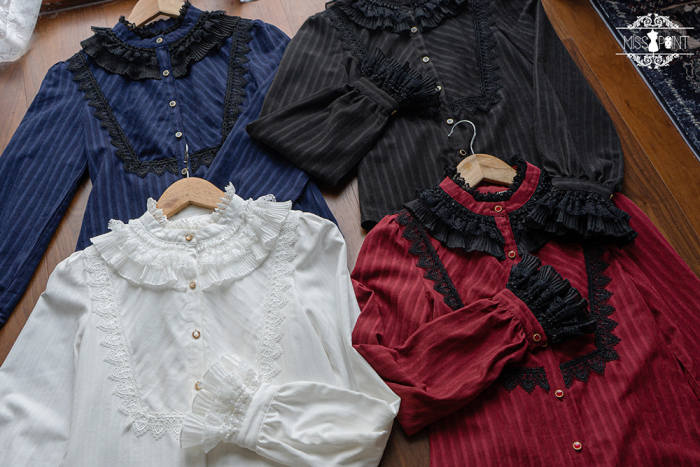 Miss Point ~The Pointe Estate Vintage Lolita Blouse