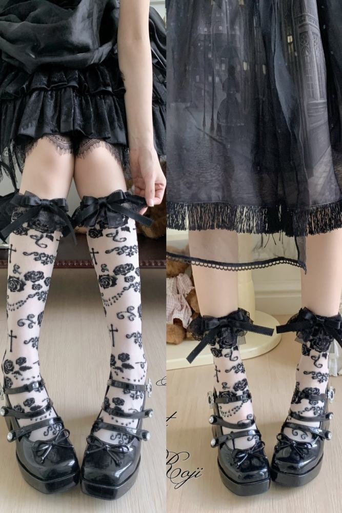 Roji Wrapping Roses Summer Lolita Short Socks