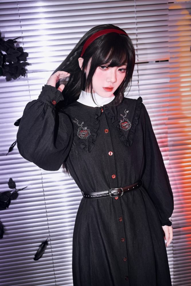 Garden of Eden Retro Girly Embroidery Frills Black Dress