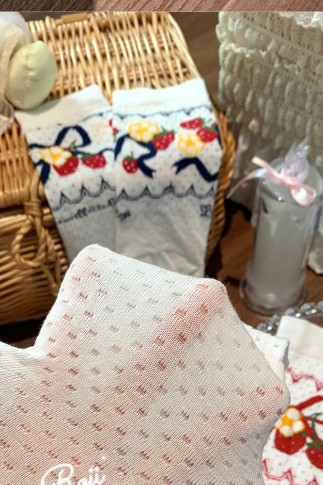Roji Strawberry Cotton Lolita Prints Socks 3 Colors