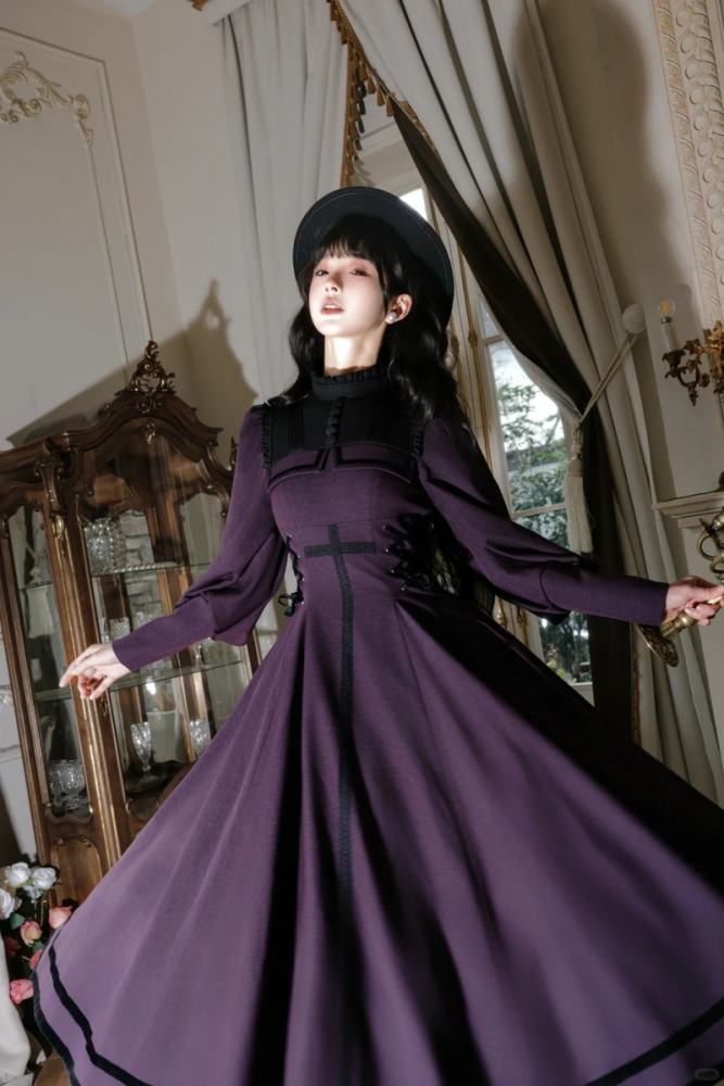 Grey Murmur Raven Messenger Gothic Plus Size Lolita OP 4 Colors