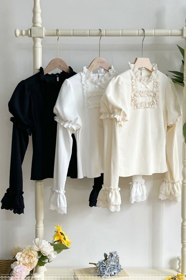 Withpuji Elegant Ruffled Knitted Long Sleeves Top