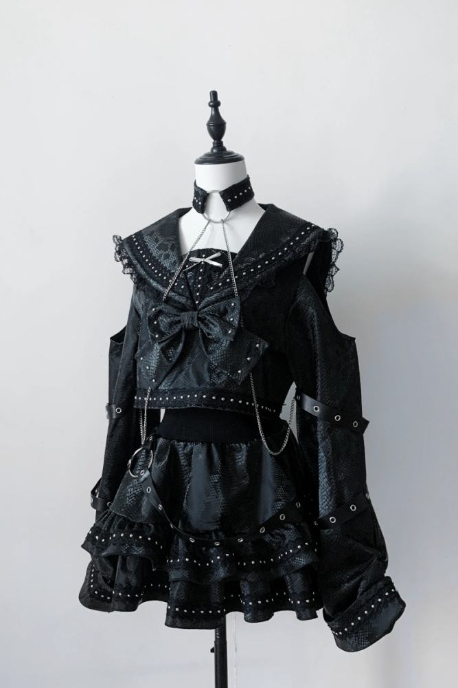 Bug Starting Snake Print Jirai Kei Top and Skirt
