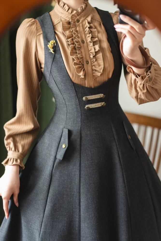 Forest Wardrobe Retro Elegant Corset Jumper and Blouse